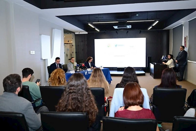 MYS-lər üzrə xüsusi təqaüd proqramı ilə bağlı müsabiqəyə həsr olunan mətbuat konfransı keçirilib — FOTOLAR