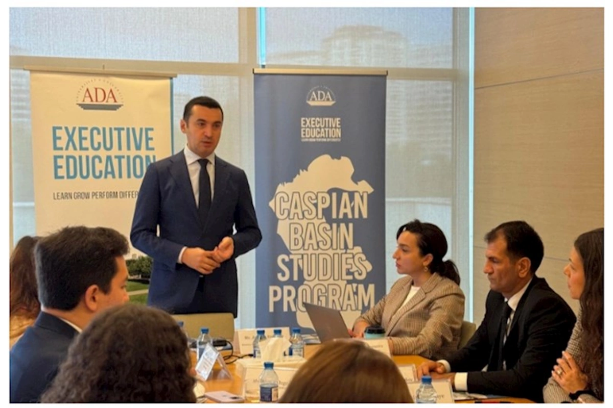 Ayxan Hacızadə TDT-yə üzv və müşahidəçi ölkələrin diplomatları ilə görüşüb — FOTOLAR
