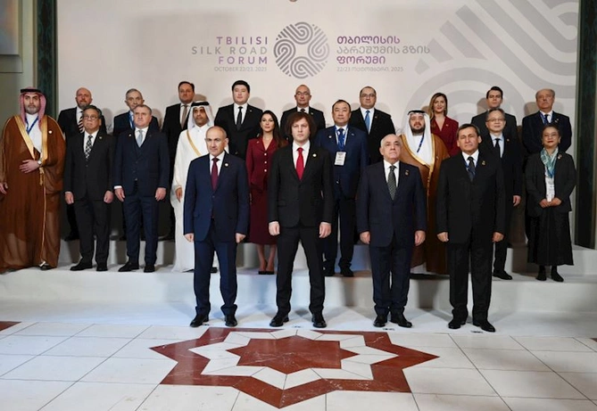 Əli Əsədov 5-ci Tbilisi İpək Yolu Forumunun açılış mərasimində iştirak edib — FOTOLAR