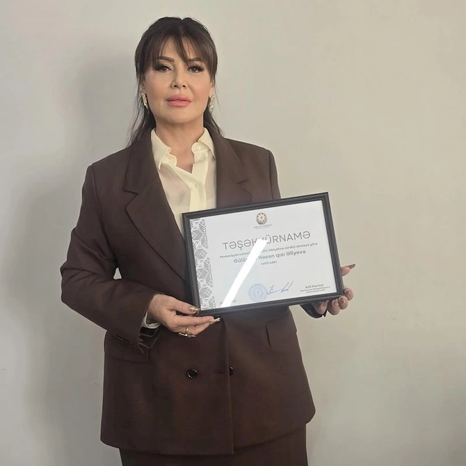 Əməkdar artist təltif olundu — FOTO Əməkdar artist təltif olundu — FOTO