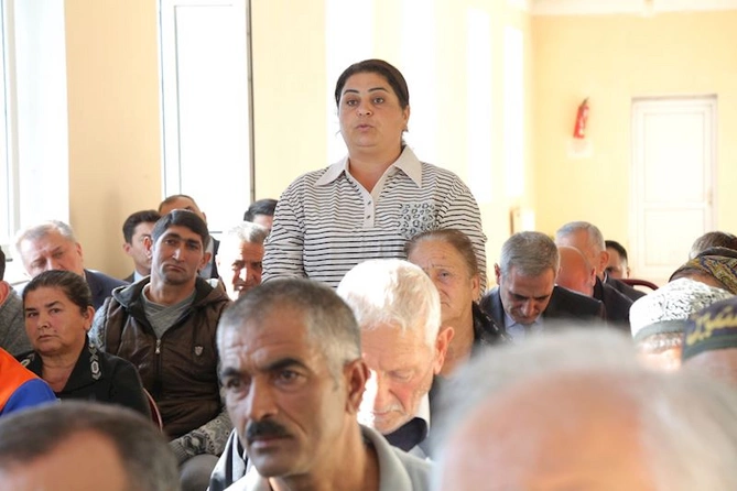Hacıqabulun Qızılburun kəndində səyyar qəbul-görüş keçirildi — FOTOLAR
