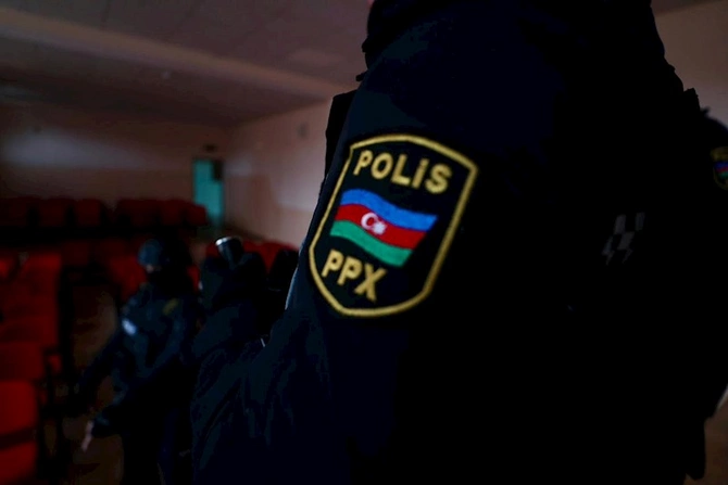 “Bu ərazilərdə işləyənlər bəzən tapdıqları silahları gizlədirlər”