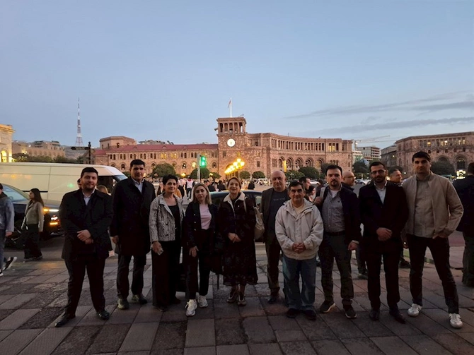 İrəvandan fotolar paylaşdı — FOTOLAR İrəvandan fotolar paylaşdı — FOTOLAR