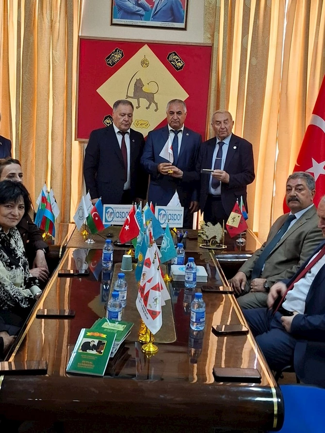 Bakıdan İğdıra, İğdırdan İrəvana: Tarixi həqiqətlərin işığında — FOTOLAR Bakıdan İğdıra, İğdırdan İrəvana: Tarixi həqiqətlərin işığında — FOTOLAR