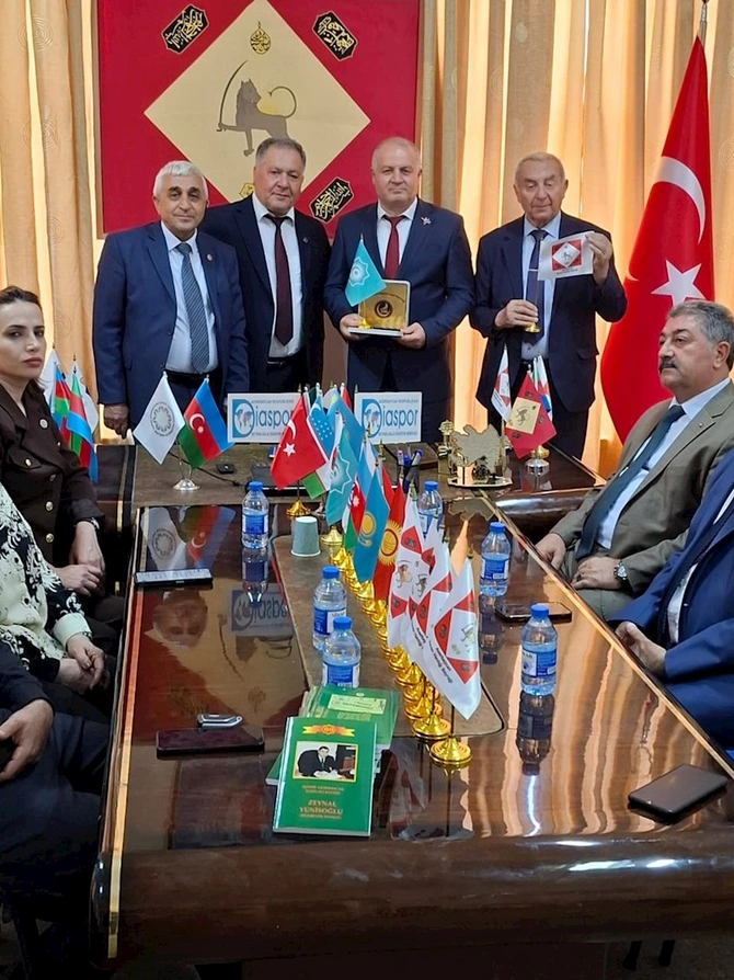 Bakıdan İğdıra, İğdırdan İrəvana: Tarixi həqiqətlərin işığında — FOTOLAR Bakıdan İğdıra, İğdırdan İrəvana: Tarixi həqiqətlərin işığında — FOTOLAR