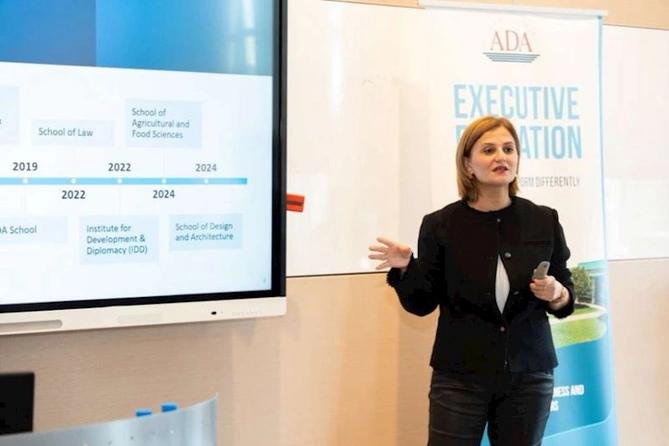 Media nümayəndələri üçün “Süni intellektin mediada tətbiqi” mövzusunda seminarlara başlanılıb — FOTOLAR