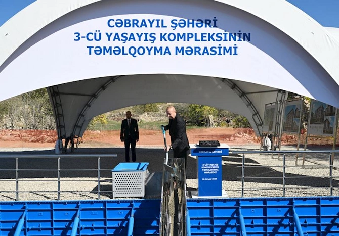 Cəbrayıl şəhərində ikinci və üçüncü yaşayış komplekslərinin təməli qoyuldu — FOTOLAR Cəbrayıl şəhərində ikinci və üçüncü yaşayış komplekslərinin təməli qoyuldu — FOTOLAR