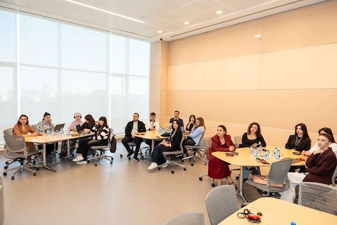 “Süni intellektin mediada tətbiqi” mövzusunda seminar yekunlaşıb — FOTOLAR