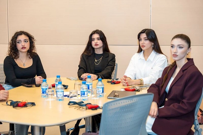 “Süni intellektin mediada tətbiqi” mövzusunda seminar yekunlaşıb — FOTOLAR