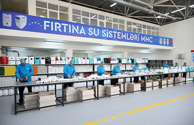 Sabirabadda su filtrlərinin istehsalı müəssisəsinin fəaliyyəti ilə tanışlıq —FOTOLAR