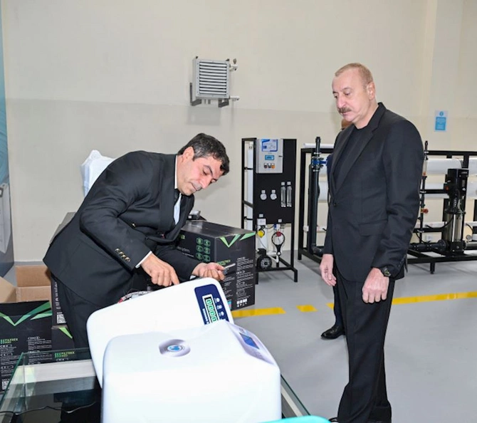 Sabirabadda su filtrlərinin istehsalı müəssisəsinin fəaliyyəti ilə tanışlıq —FOTOLAR