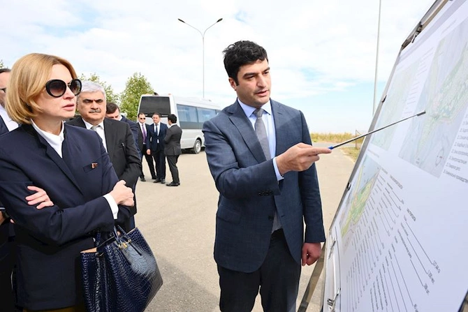 Samir Şərifov belaruslu həmkarı ilə Qızıl Kəngərli kəndində — FOTOLAR