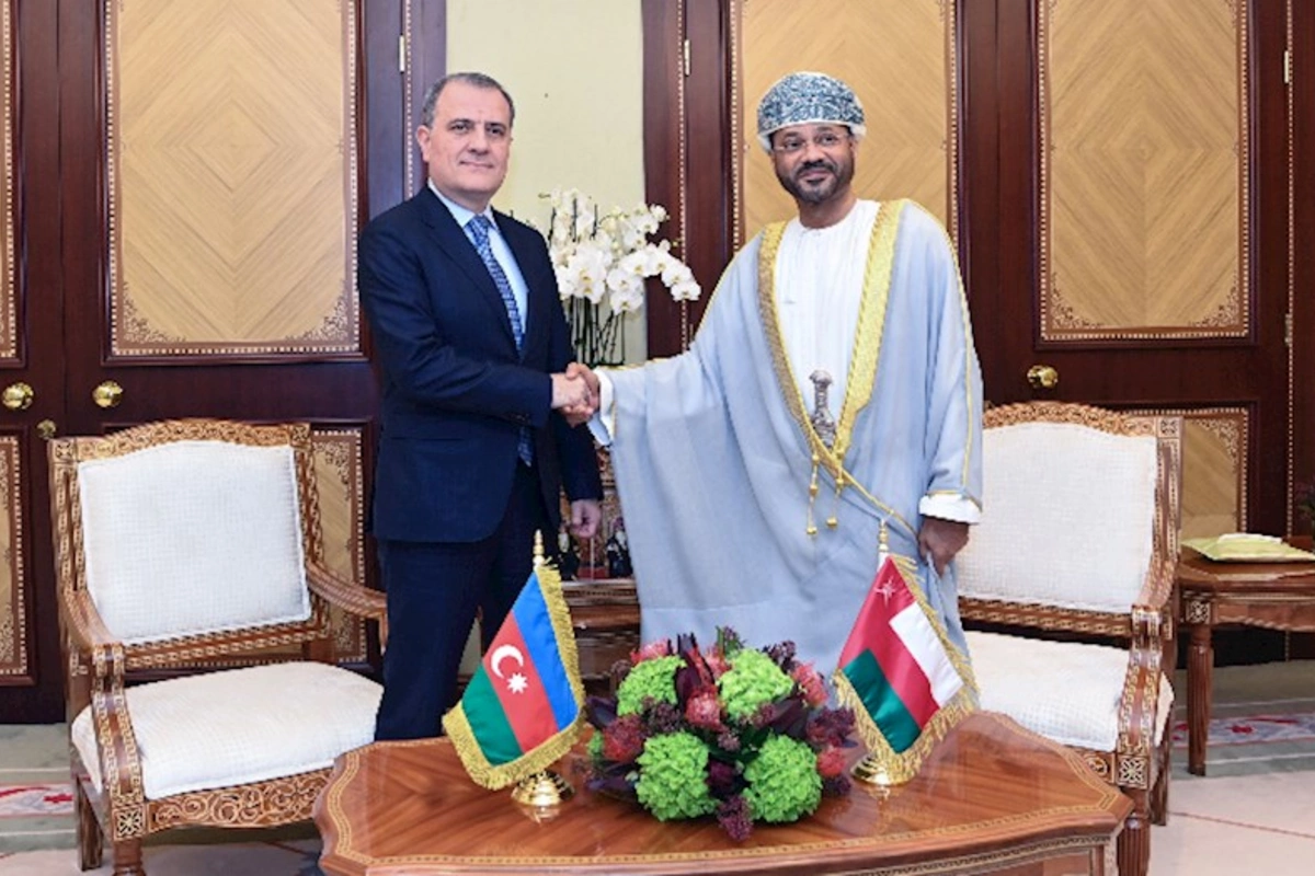 Azərbaycan və Oman XİN rəhbərlərinin təkbətək görüşü keçirildi — FOTOLAR (YENİLƏNİB)