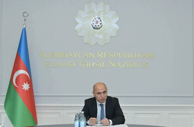Emin Əmrullayev III Maarifçi tələbə-məzun təcrübə proqramının iştirakçıları ilə görüşdü — FOTOLAR