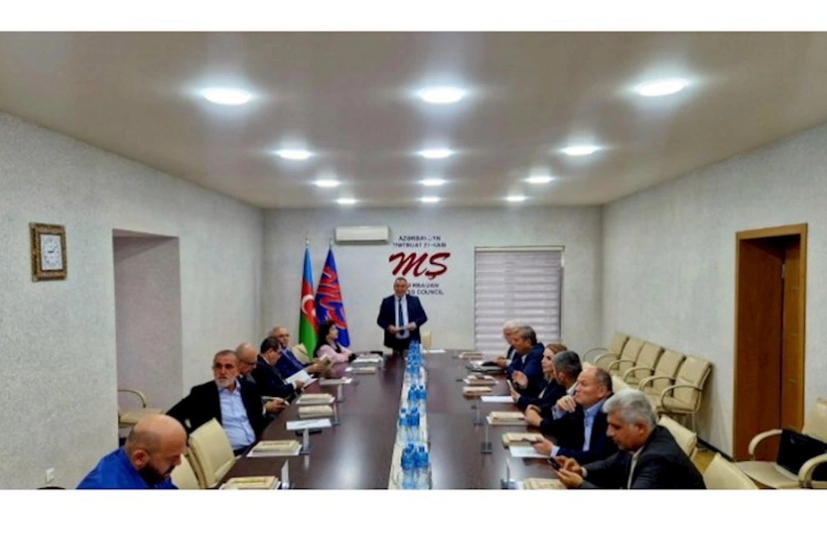 Mətbuat Şurasının İdarə Heyətinin iclası keçirilib — FOTOLAR