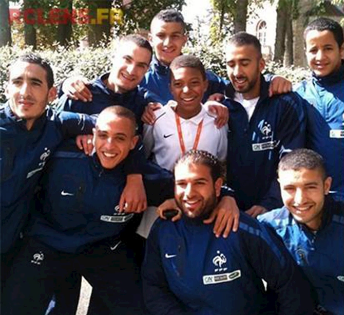 Mbappe və Zubirin illər öncə birgə çəkilmiş FOTOSU Mbappe və Zubirin illər öncə birgə çəkilmiş FOTOSU