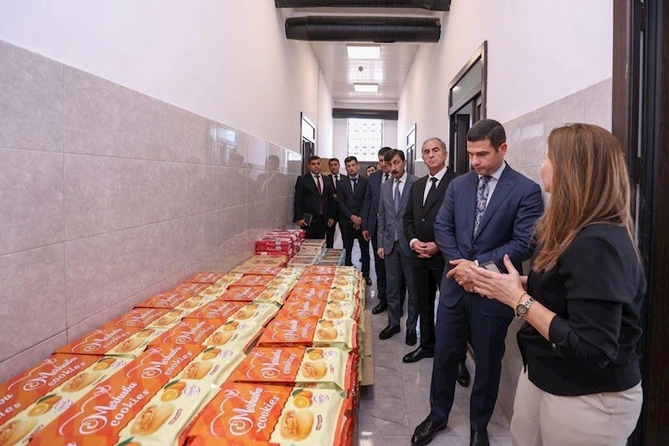 KOBİA rəhbəri Hacıqabulda sahibkarlarla görüşdü — FOTOLAR KOBİA rəhbəri Hacıqabulda sahibkarlarla görüşdü — FOTOLAR