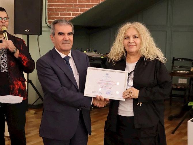 YAP-ın Səbail rayon təşkilatı Müəllimlər Günü ilə bağlı tədbir keçirdi — FOTOLAR