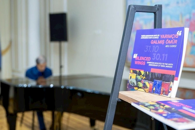 Tofiq Cavadovun 100 illik yubileyinə həsr olunmuş “Yarımçıq qalmış ömür” sərgisi açılıb — FOTOLAR
