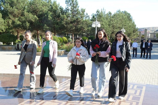 Hacıqabulda Kənd təsərrüfatı işçiləri günü qeyd edildi — FOTOLAR Hacıqabulda Kənd təsərrüfatı işçiləri günü qeyd edildi — FOTOLAR
