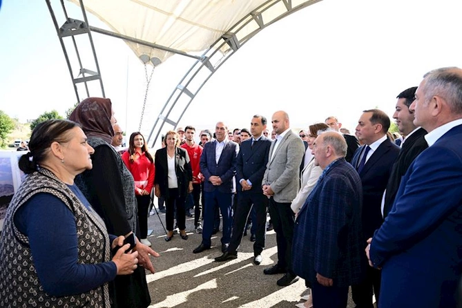 Cəbrayılda Şəhər Günü münasibətilə Qarabağ — obyektivdən tarixə adlı fotosərgi açılıb (FOTOLAR)