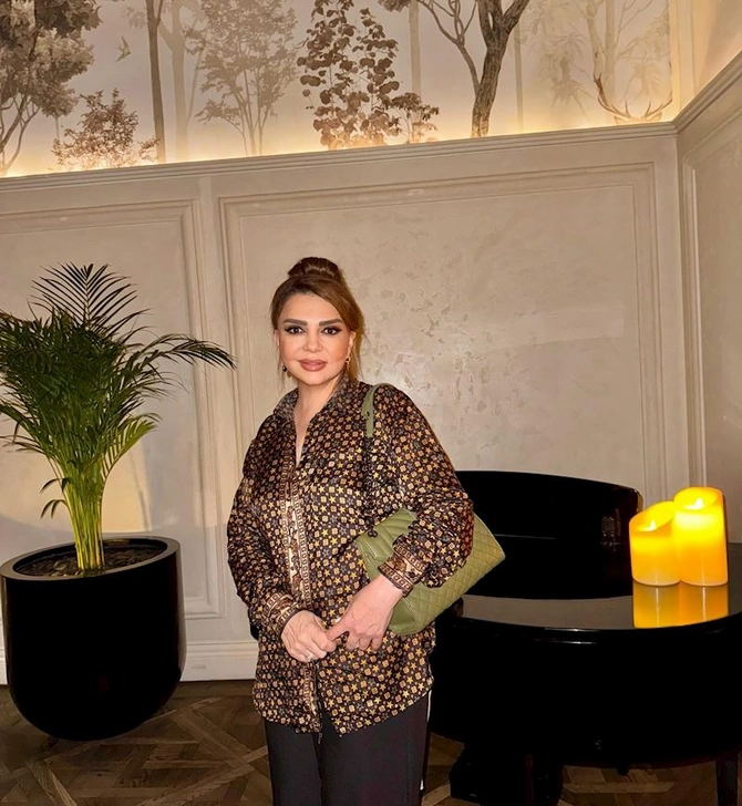 Xalq artisti qızı ilə Dubayda dincəlir — FOTOLAR Xalq artisti qızı ilə Dubayda dincəlir — FOTOLAR