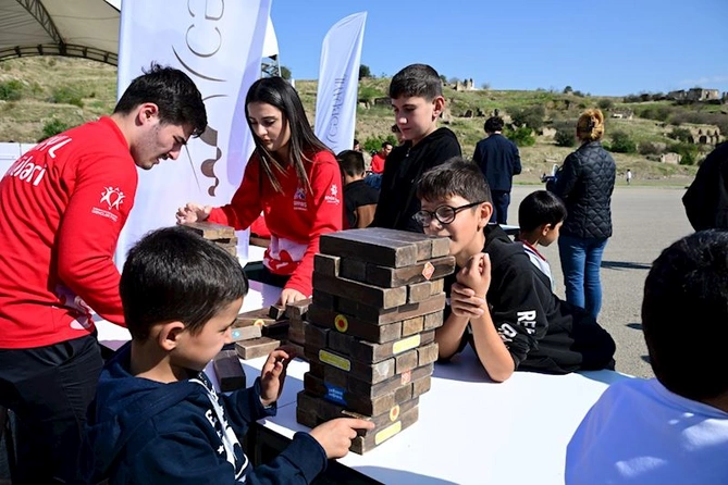 Cəbrayılda Şəhər Günü münasibətilə Qarabağ — obyektivdən tarixə adlı fotosərgi açılıb (FOTOLAR)