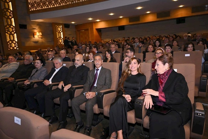 Arzu Əliyeva “Tağıyev: Sona” filminin təqdimatında — FOTOLAR