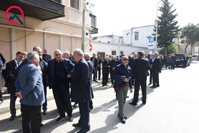 Rəsmilər Oqtay Şirəliyevlə vida mərasimində — FOTOLAR ( YENİLƏNİR)