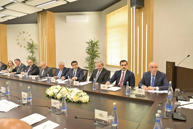 Elm və ali təhsilin strateji hədəfləri müzakirə olundu — FOTOLAR