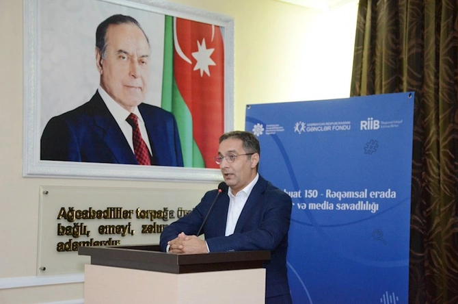 “Milli Mətbuat 150 – Rəqəmsal erada gənclər və media savadlılığı” layihəsi çərçivəsində görüş keçirilib — FOTOLAR