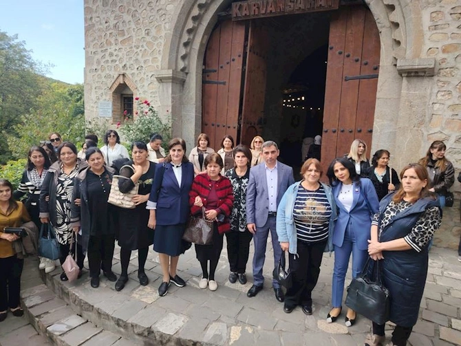 Zaqatala RQİİ-nin bir qrup əməkdaşının tarixi yerlərə ekskursiyası baş tutub — FOTOLAR