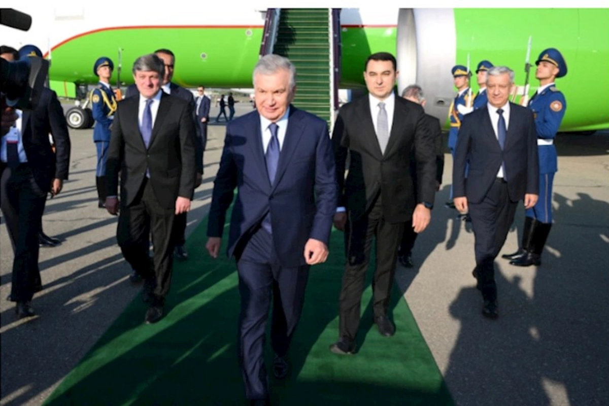 Özbəkistan Prezidenti Azərbaycana səfərə gəlib