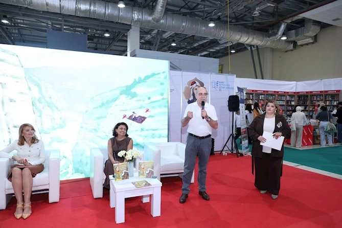 Pəri xanımın sehrli xalçaları təqdim olundu — FOTOLAR