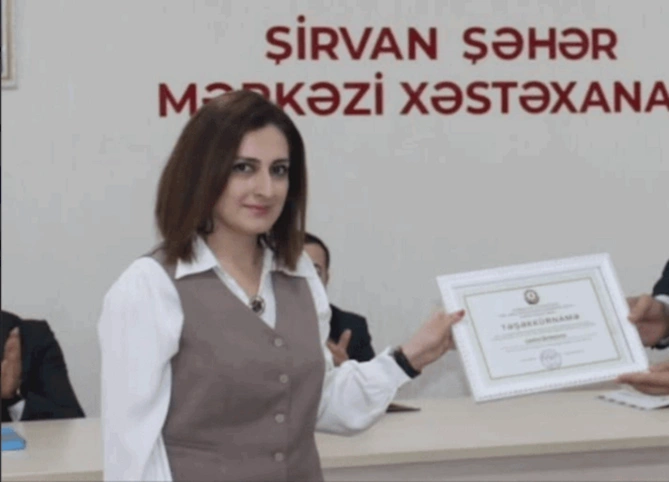 TƏBİB-in ictimaiyyətlə əlaqələr üzrə mütəxəssisi bıçaqlanıb — Keçmiş həyat yoldaşı axtarılır (FOTO) TƏBİB-in ictimaiyyətlə əlaqələr üzrə mütəxəssisi bıçaqlanıb — Keçmiş həyat yoldaşı axtarılır (FOTO)