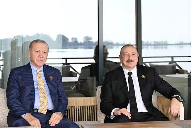 Liderlərə rəsmi nahar verildi — FOTOLAR