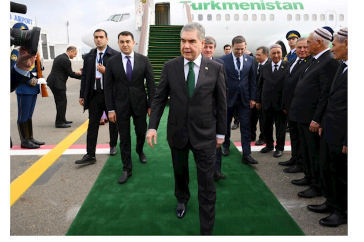 Qurbanqulu Berdiməhəmmədov Azərbaycana səfərə gəlib — FOTOLAR