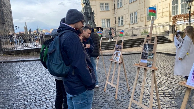 Praqada Beynəlxalq Diaspor Mərkəzinin layihəsi — ‘Qaçqınların öz vətənlərinə repatriasiyası: Avropa təcrübəsi’ sərgisi (FOTOLAR)