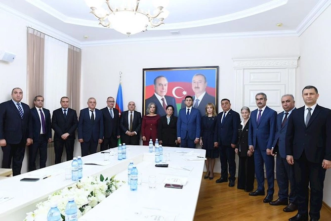 PA nümayəndəsi Dövlət Komitəsi yanında İctimai Şuranın üzvləri ilə görüşüb — FOTOLAR