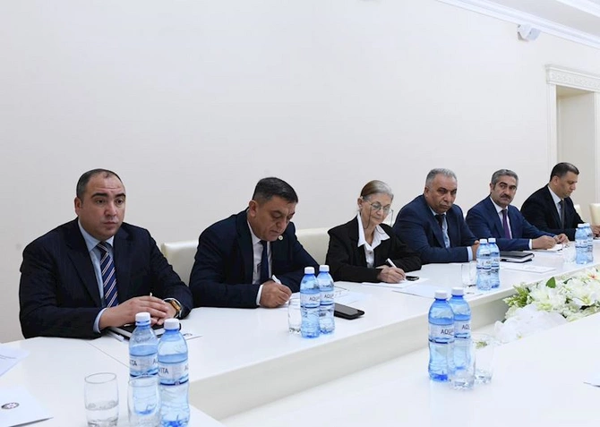 PA nümayəndəsi Dövlət Komitəsi yanında İctimai Şuranın üzvləri ilə görüşüb — FOTOLAR
