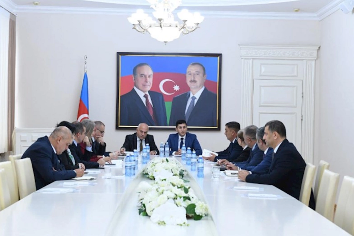PA nümayəndəsi Dövlət Komitəsi yanında İctimai Şuranın üzvləri ilə görüşüb — FOTOLAR