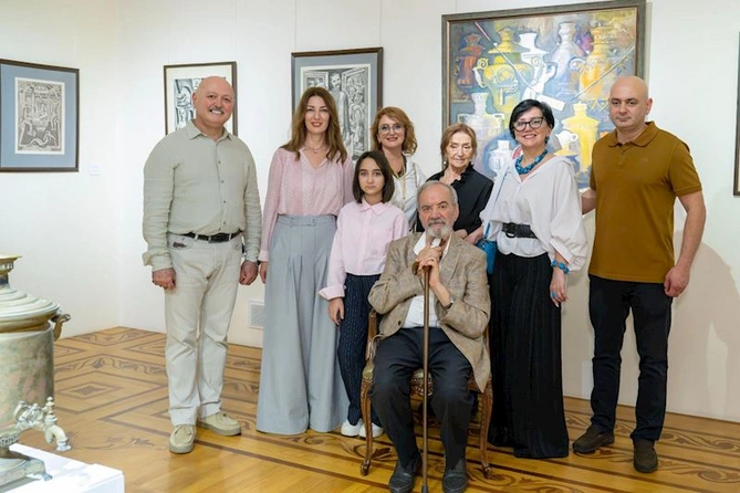 “Köhnə bakılı: həsrət və duyğular” adlı fərdi sərginin açılışı oldu — FOTOLAR