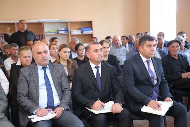 Hacıqabulun Kolanı kəndində növbəti səyyar qəbul-görüş keçirildi — FOTOLAR