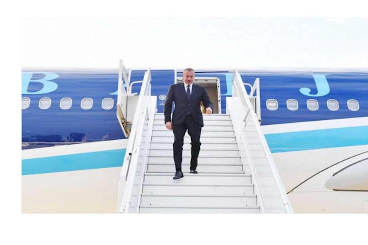 Prezident Tacikistana səfərə getdi — FOTOLAR