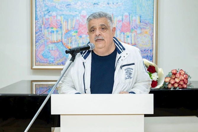 “Köhnə bakılı: həsrət və duyğular” adlı fərdi sərginin açılışı oldu — FOTOLAR