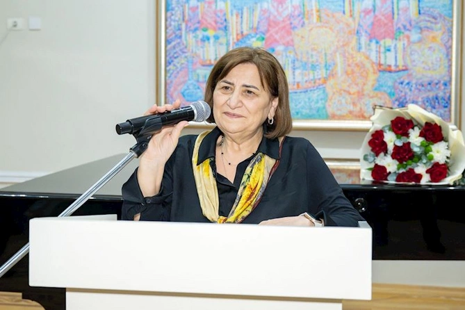 “Köhnə bakılı: həsrət və duyğular” adlı fərdi sərginin açılışı oldu — FOTOLAR