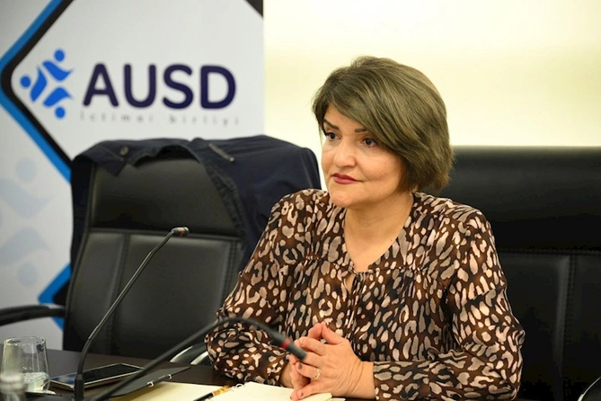 “Qızların işıqlı gələcəyi naminə maarifləndirmə” layihəsi uğurla yekunlaşdı — FOTOLAR “Qızların işıqlı gələcəyi naminə maarifləndirmə” layihəsi uğurla yekunlaşdı — FOTOLAR