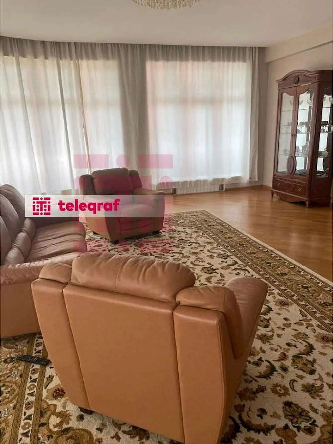 Generalın yarım milyon manatlıq evi hərraca çıxarıldı — FOTOLAR