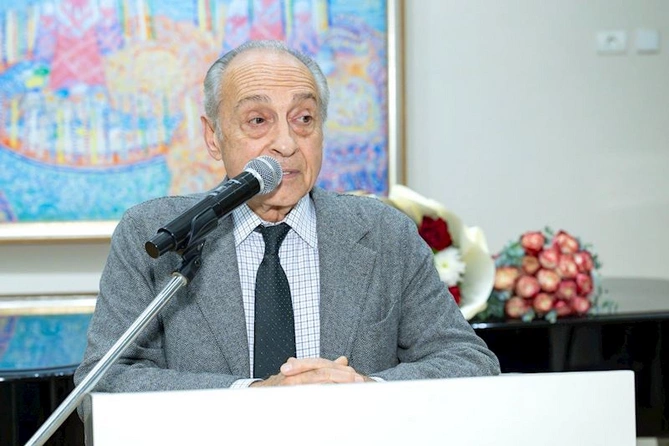 “Köhnə bakılı: həsrət və duyğular” adlı fərdi sərginin açılışı oldu — FOTOLAR