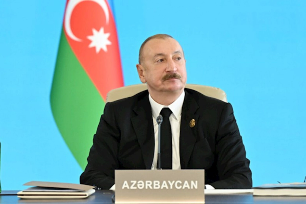 Prezident Tailand Kralını təbrik etdi